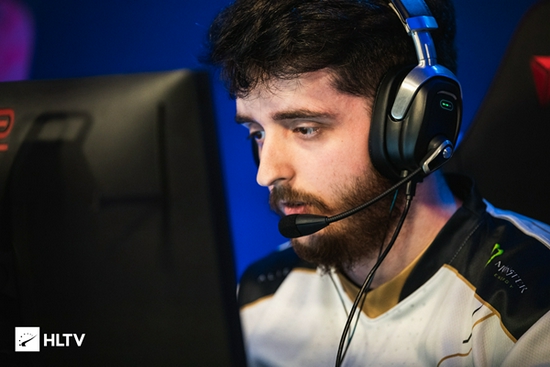 英雄联盟手游臻藏暗星尊烬即将上线橙色原石兑换及皮肤更新信息